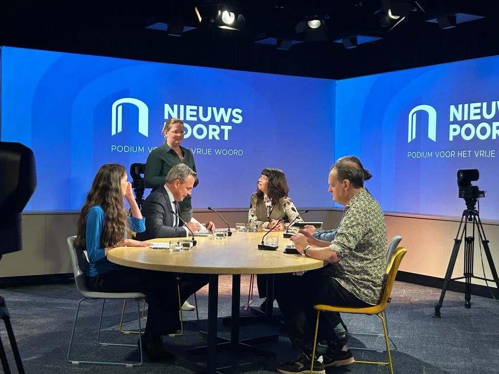 Rondetafel gesprek met demissionair minister Harbers